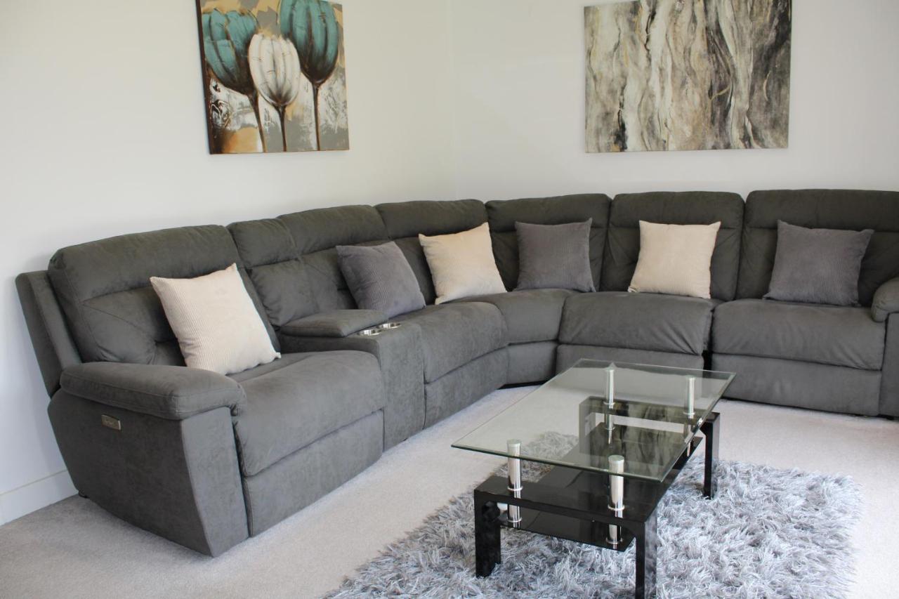 Haven - Spacious Luxury Home Perfect For Families, Couples And Contractors! 5Mins To Xscape And Junction 32! Castleford Exterior foto
